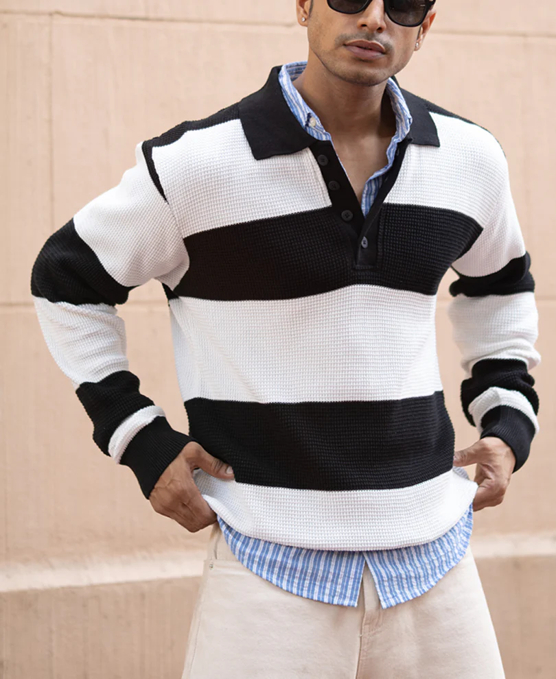 Black And White Knit Sweatshirt - Image 3