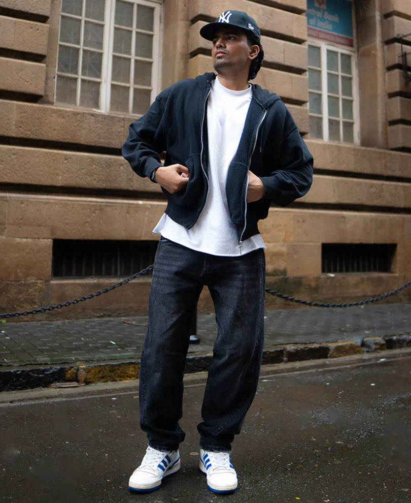 Black Carbon Wash Baggy Fit Denim Jeans - Image 5