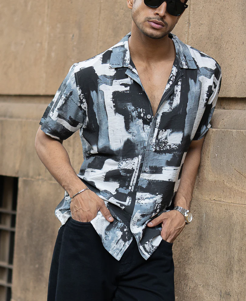Grey Lightweight Printed Regular Fit Half Sleeves Shirt - Image 2