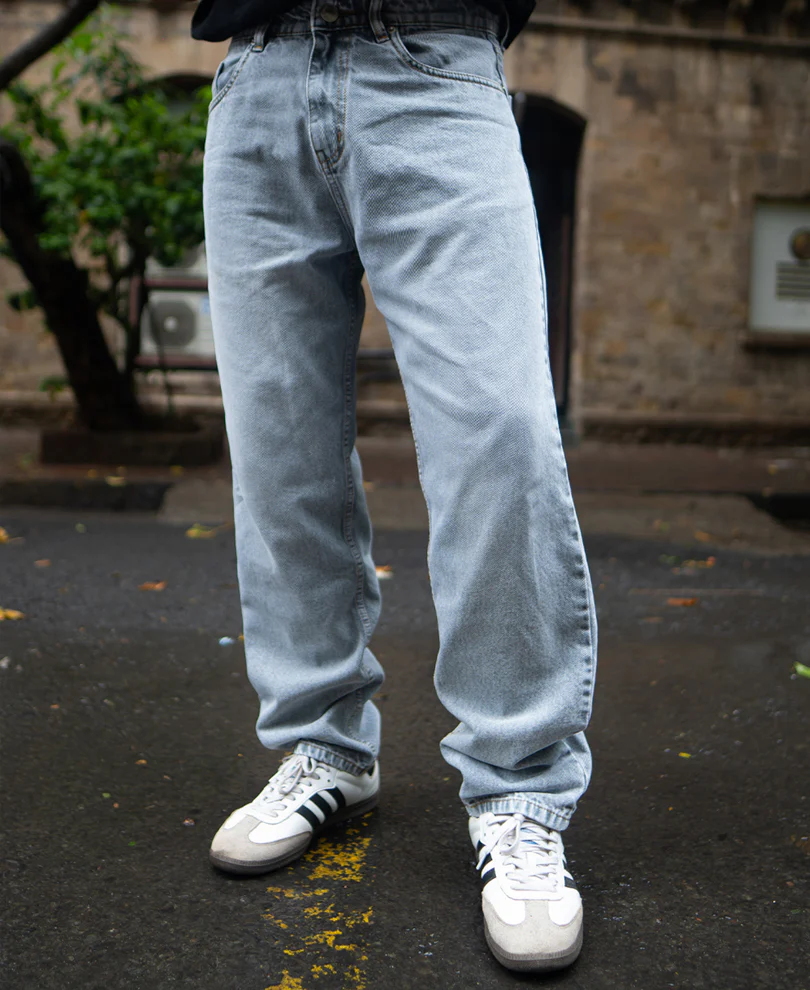 Light Grey Baggy Fit Jeans - Image 2