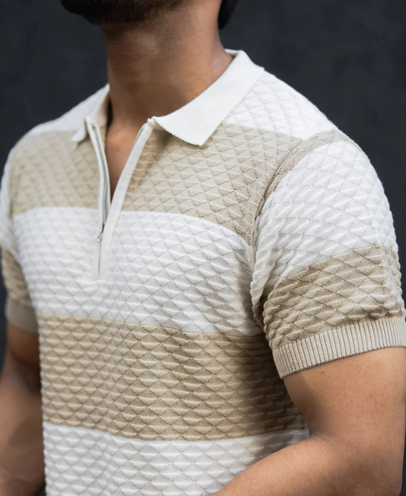 Off White Structured Striped Regular Half Sleeves T Shirt - Image 5