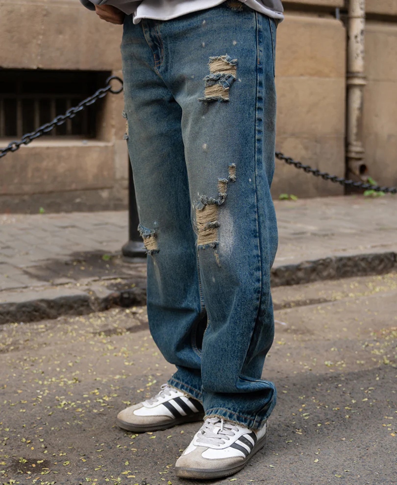 Vintage Blue Distressed Jeans - Image 3