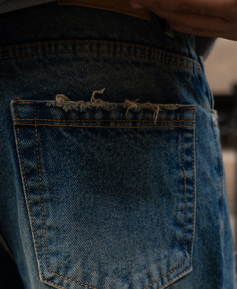 Vintage Blue Distressed Jeans - Image 5